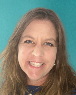 Beverly Hamm Headshot with teal background